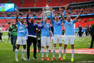 佩利斯特里庆祝击败阿根廷：难忘的比赛，乌拉圭永远是乌拉圭